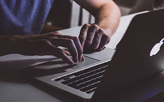 FB体育下载-LPL选手转会风波引发粉丝热议，lpl选手转会规则